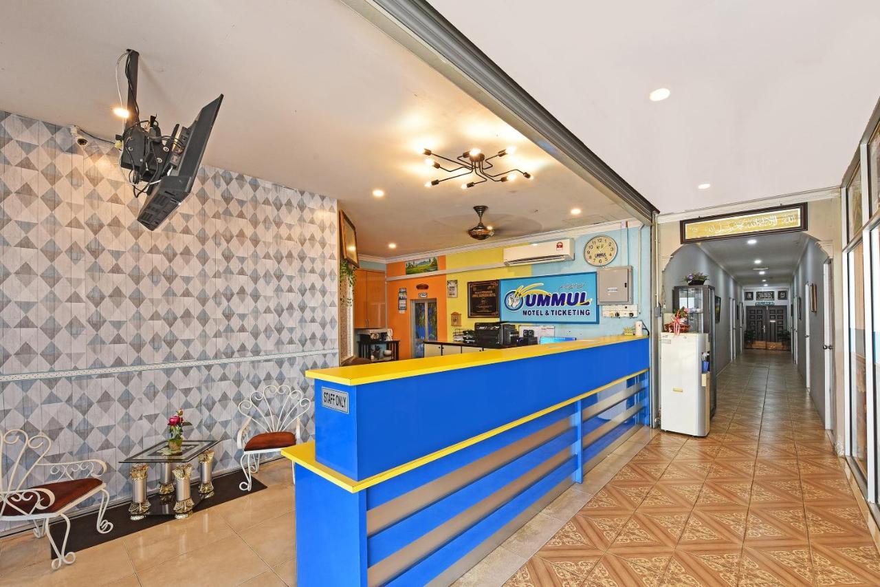 Capital O 90614 Cvia Ummul Hotel بادانج بيسار المظهر الخارجي الصورة