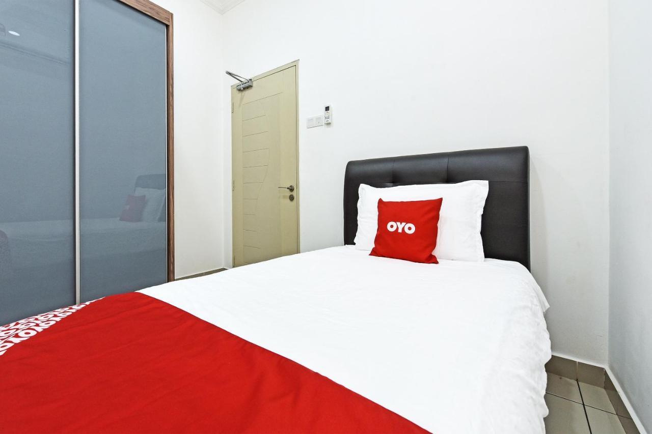 Capital O 90614 Cvia Ummul Hotel بادانج بيسار المظهر الخارجي الصورة